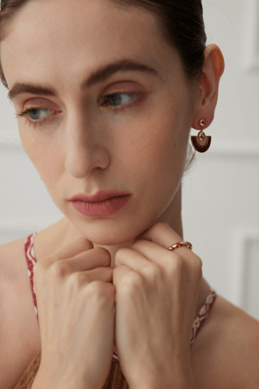 Esterella Fannie范尼Red半圈古典耳環