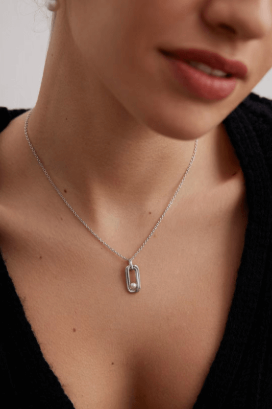 Esterella 橢圓古典天然珍珠項鍊